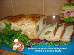 Запеченый паштет из курицы с солеными огурцами и яйцами